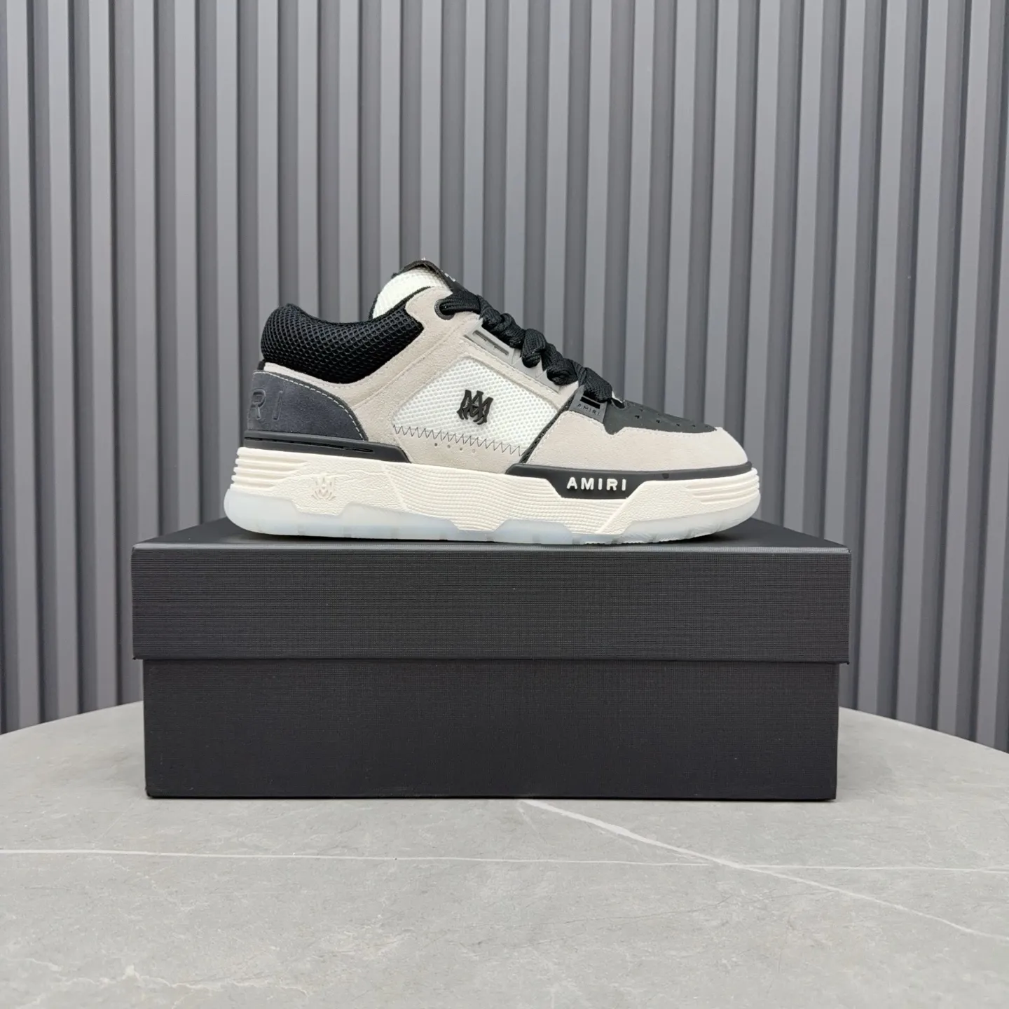 Men's shoes 💰660💰 AMIRI AMIRI trendy brand hot sale 🔥 Available all year round, couples 💑 Official website synchronization Imported fabrics 1⃣️ vs 1⃣️ replica, original factory special original sole, 35-45 (45. non-refundable)